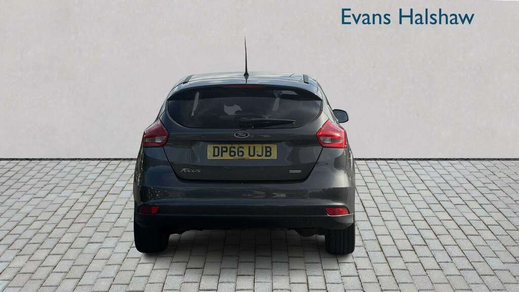 Ford Focus 1.0T Ecoboost Zetec Hatchback Eu Grey #4
