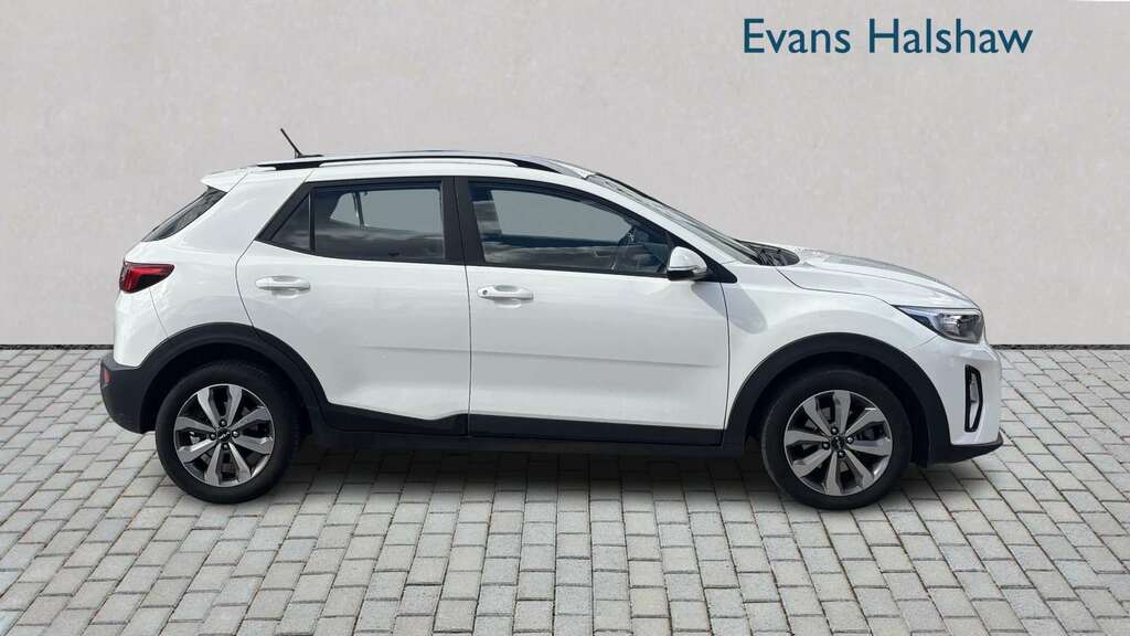 Kia Stonic 1.0T Gdi 99 2 2022 White #3