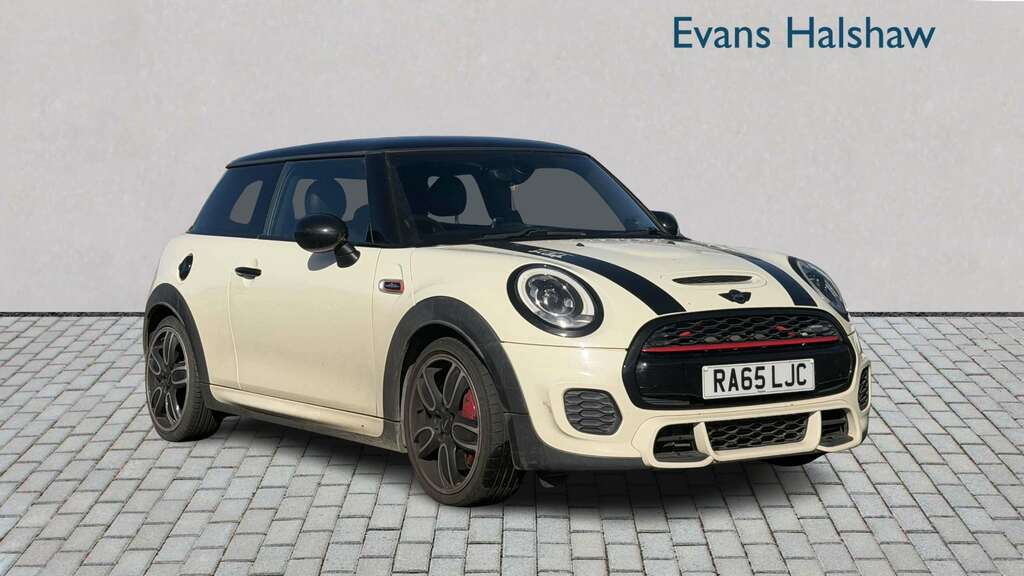 Mini Hatch 2.0 John Cooper Works 2015 White