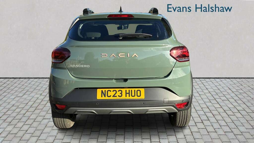 Dacia Sandero Stepway 1.0 Tce Extreme 2023 Green #6