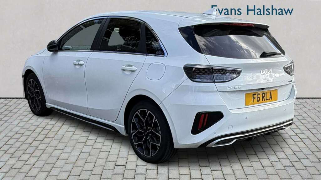Kia Ceed 1.5T Gdi Isg Gt-line 2023 White #4