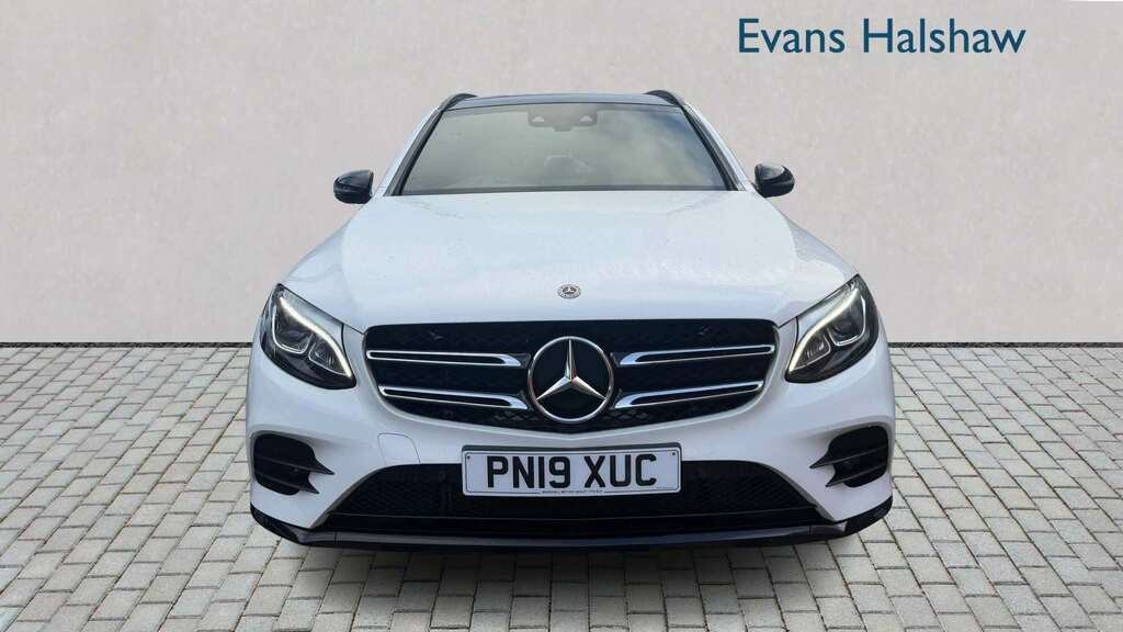 Mercedes-Benz GLC Class 220D 4Matic Amg Night Edition 9G-tronic 2019 White #4