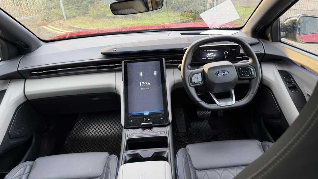 Ford Explorer 210Kw Premium 77Kwh 2025 Red #6