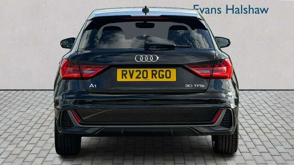 Audi A1 30 Tfsi S Line S Tronic 2020 Black #4
