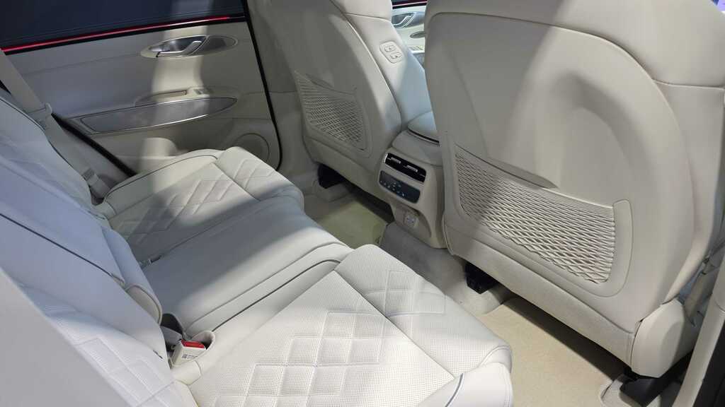 Genesis GV70 2.2D Luxury 4Wd Euro 6 Ss Silver #11