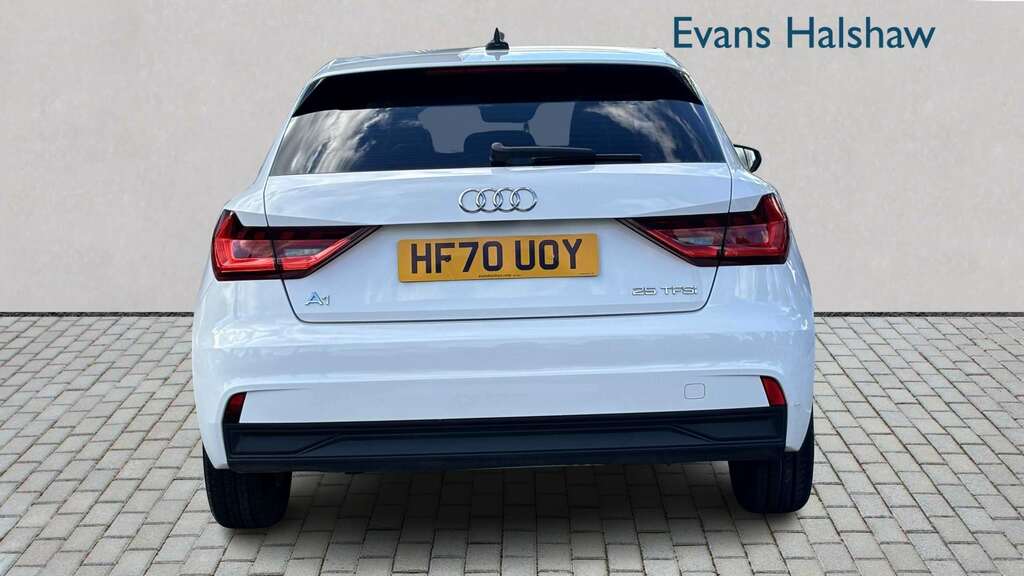 Audi A1 30 Tfsi Sport Black #5