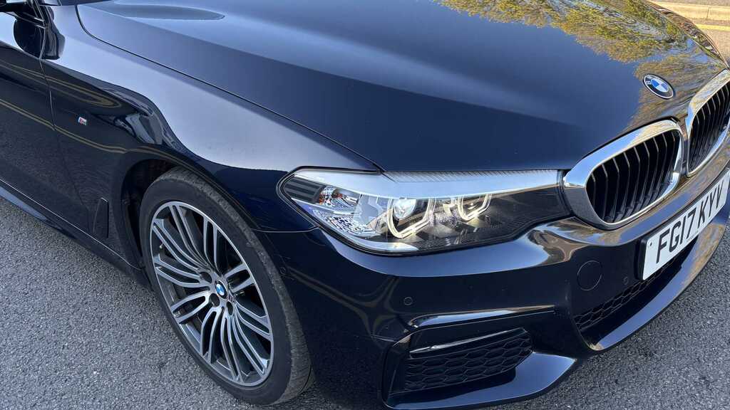 BMW 5 Series 520D M Sport Blue #38