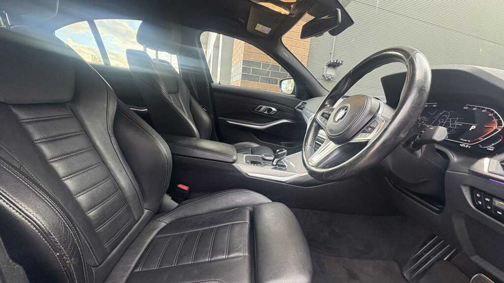 BMW 3 Series 318D Mht M Sport Step 2021 Blue #3