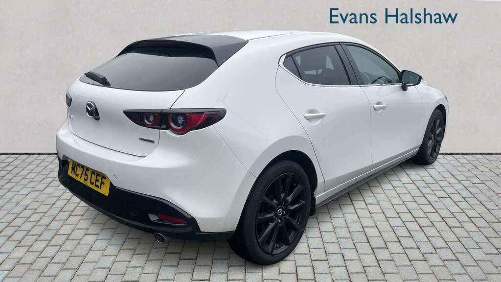 Mazda 3 2.5 E-skyactiv G Mhev 140 Homura 2026 White #4