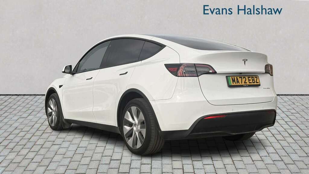 Tesla Model Y Long Range Awd 2022 White #2
