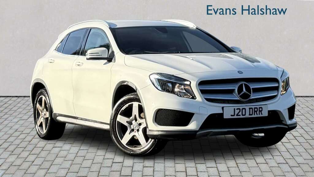 Mercedes-Benz GLA Class 200D Amg Line 2015 White