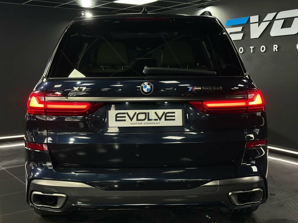 BMW X7 M50d Black #5