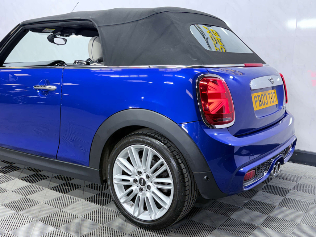 Mini Convertible 2.0 Cooper S Sport Ii  #25