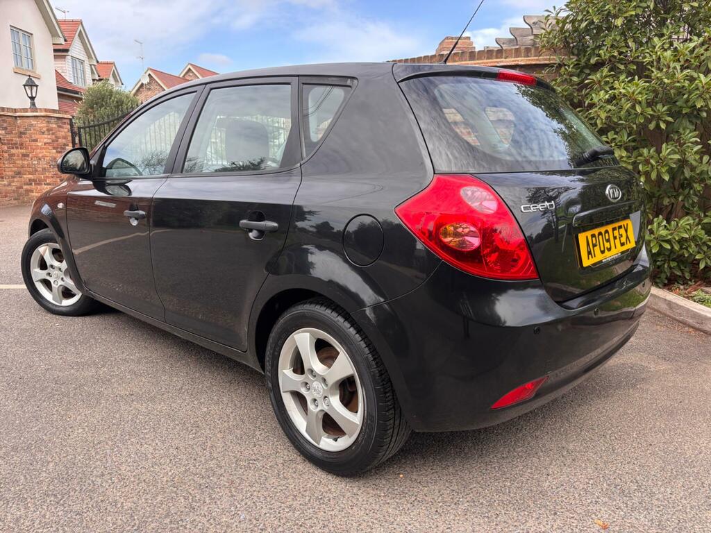Kia Ceed 1.6 Gs Black #6