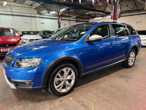 Skoda Octavia Scout Tdi Dsg Blue #3