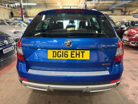 Skoda Octavia Scout Tdi Dsg Blue #5