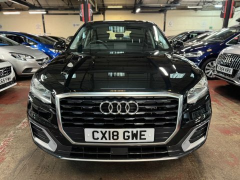 Audi Q2 Tfsi Sport Black #2