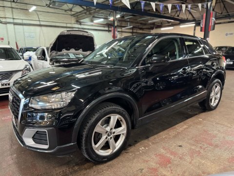 Audi Q2 Tfsi Sport Black #3