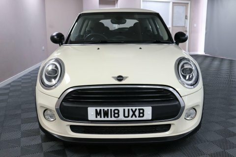 Mini Hatch 2018 18 One MW18UXB White #2
