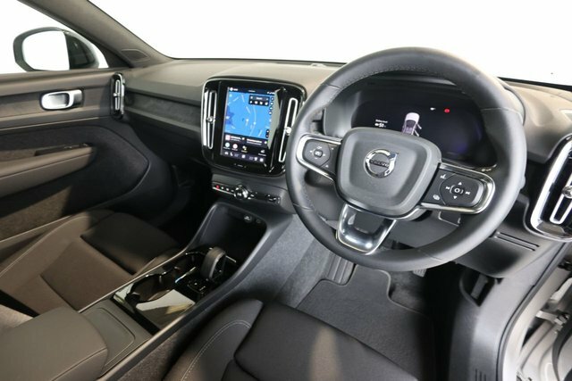 Volvo C40 Twin Recharge 82Kwh Plus Suv Awd Silver #4
