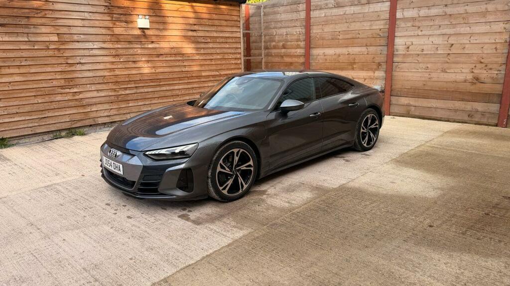 Audi E Tron GT 93.4Kwh Quattro Grey #4