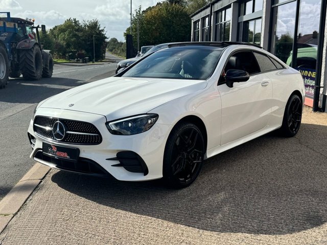 Mercedes-Benz E Class 2.9 E400d Amg Line Premium Plus Coupe Black #2