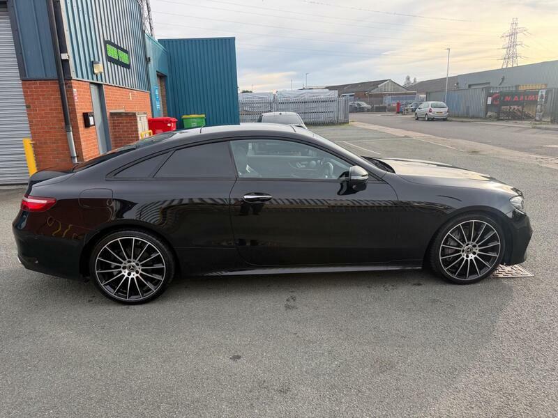 Mercedes-Benz E Class 2.0-E220d-amg-line-night-edition-premium-plus-co WA70UCU Black #2