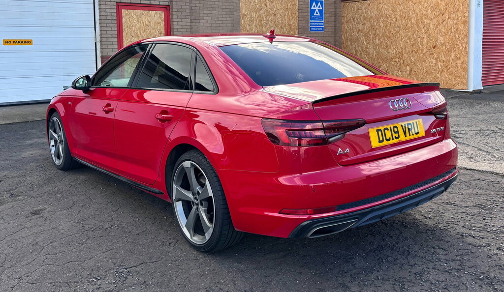Audi A4 2.0 Tfsi 35 Black Edition Saloon Red #4