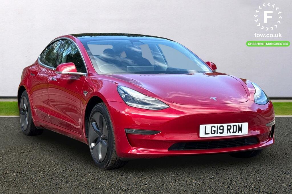 Tesla Model 3 Standard Plus Red
