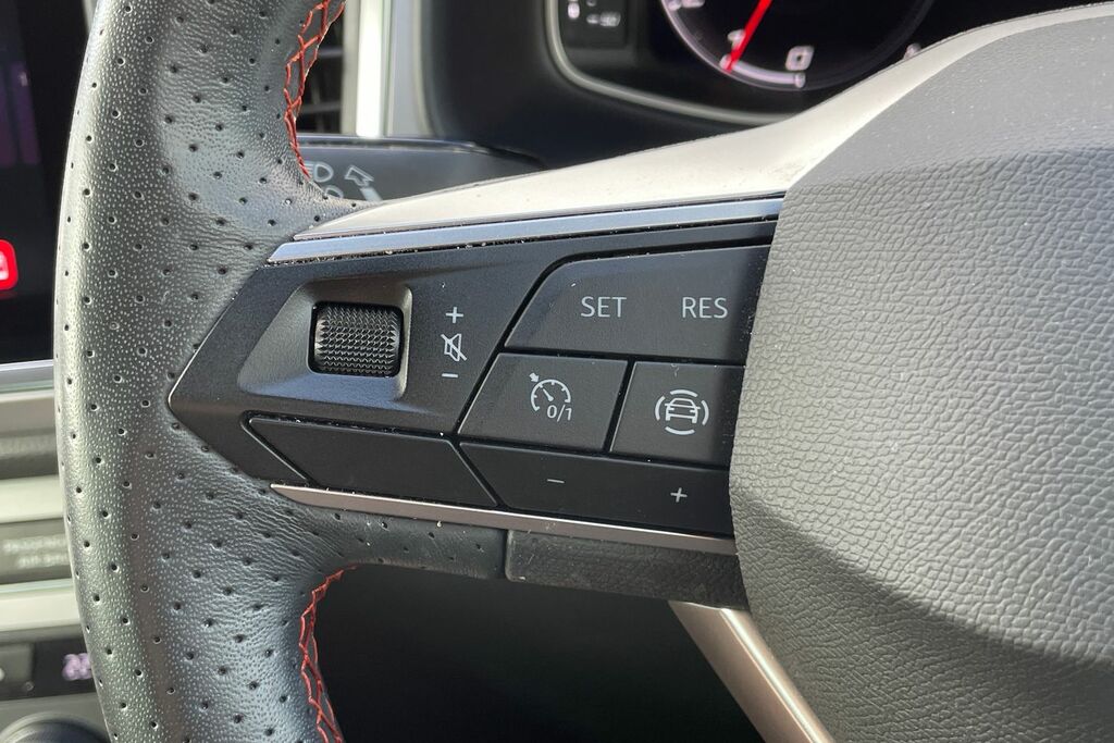 Seat Ateca 1.5 Tsi Evo Fr Black Edition Red #6