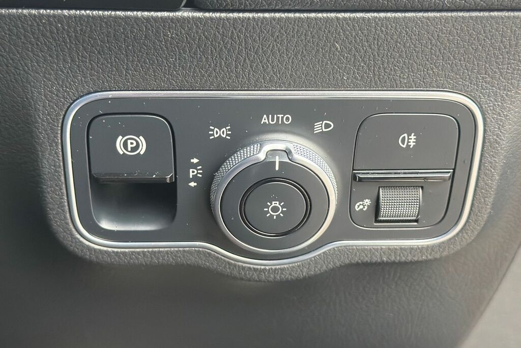 Mercedes-Benz EQA Eqa 250 66.5Kwh Amg Line Premium Suv Electri Blue #18