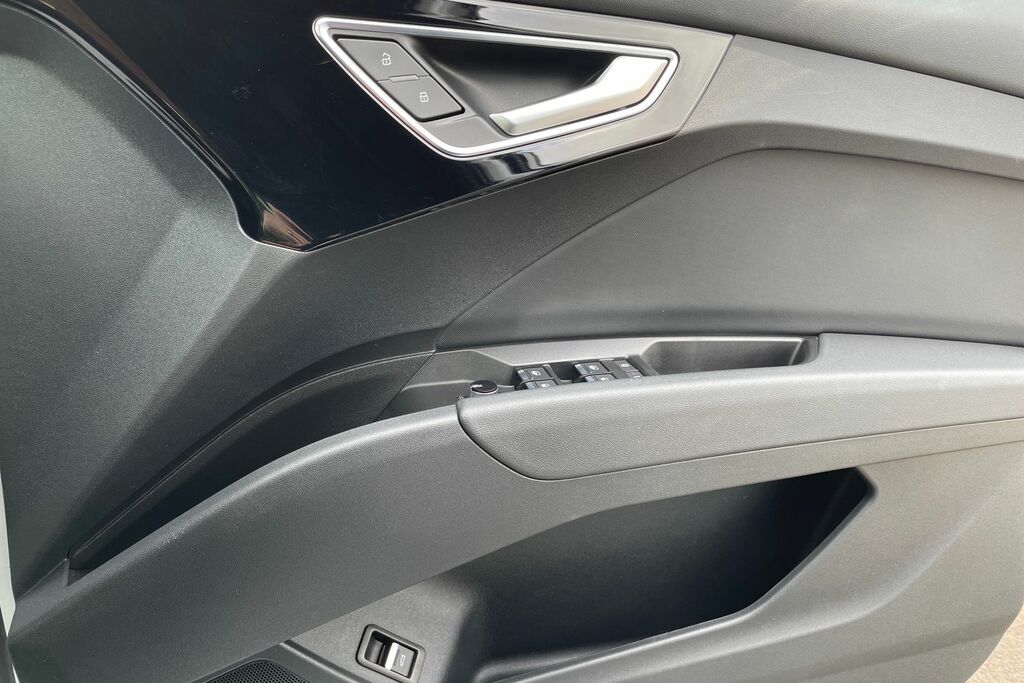 Audi Q4 E Tron 220Kw 50 Quattro 82.77Kwh S Line Cstech Grey #26