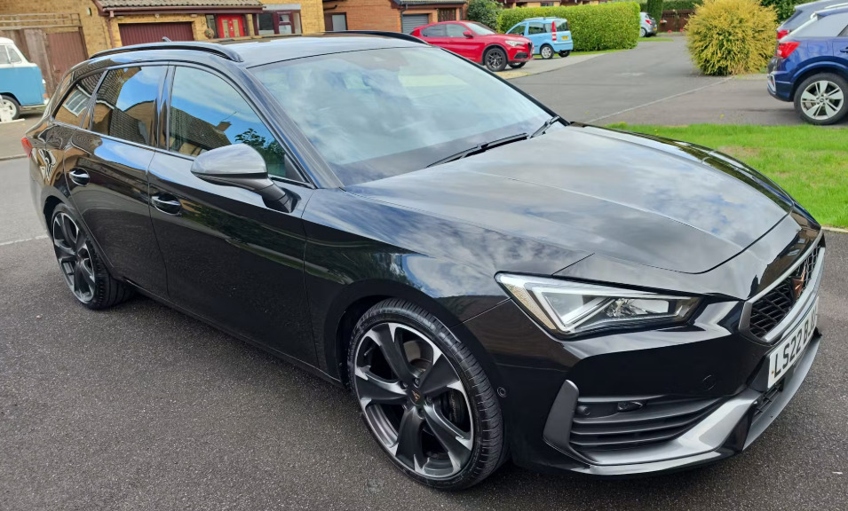 Cupra Leon 2.0 Tsi Vz2 Dsg 4Drive Black