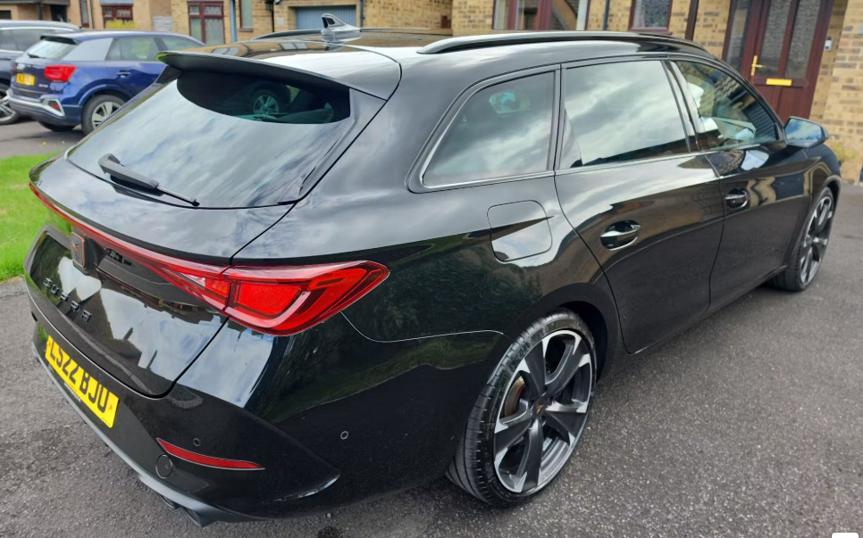 Cupra Leon 2.0 Tsi Vz2 Dsg 4Drive Black #2