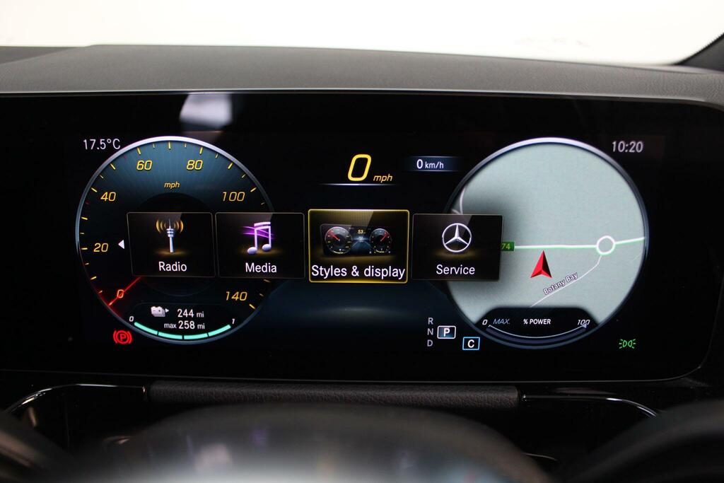 Mercedes-Benz EQA 250 70.5Kwh Amg Line Black #63