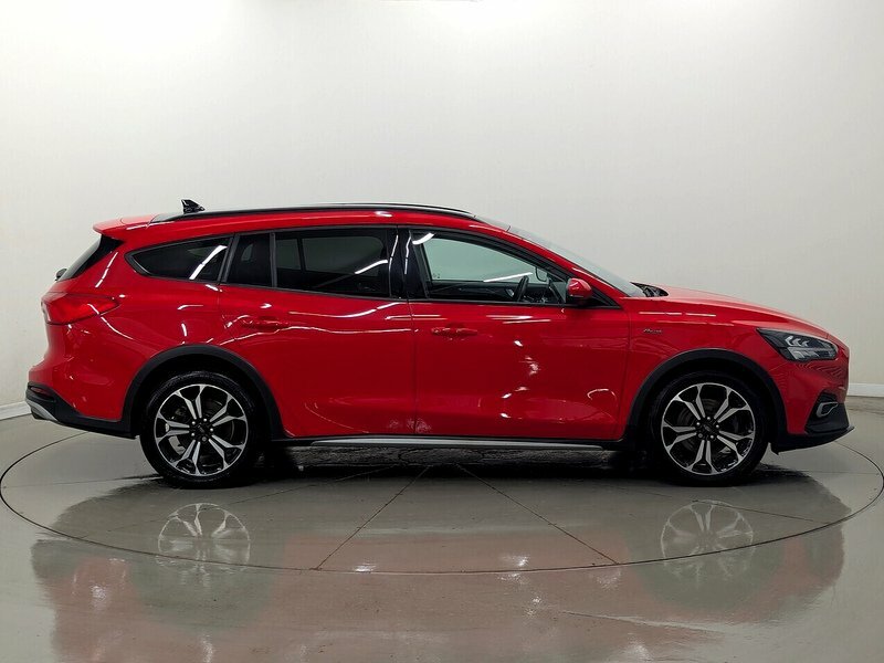 Ford Focus T Ecoboost Active X Red