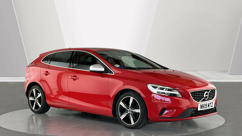 Volvo V40 T2 R-design Pro Red