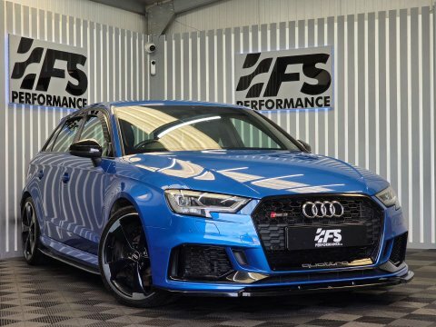 Audi RS3 2018 18 2.5 Blue