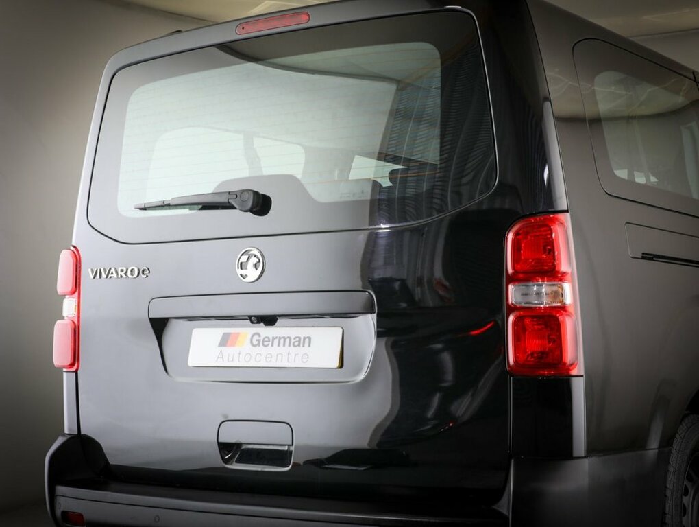Vauxhall Vivaro Mpv Black #3