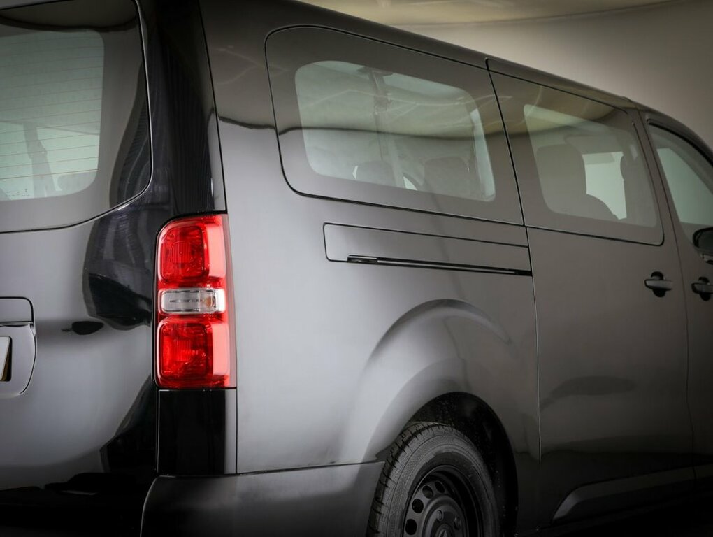 Vauxhall Vivaro Mpv Black #5