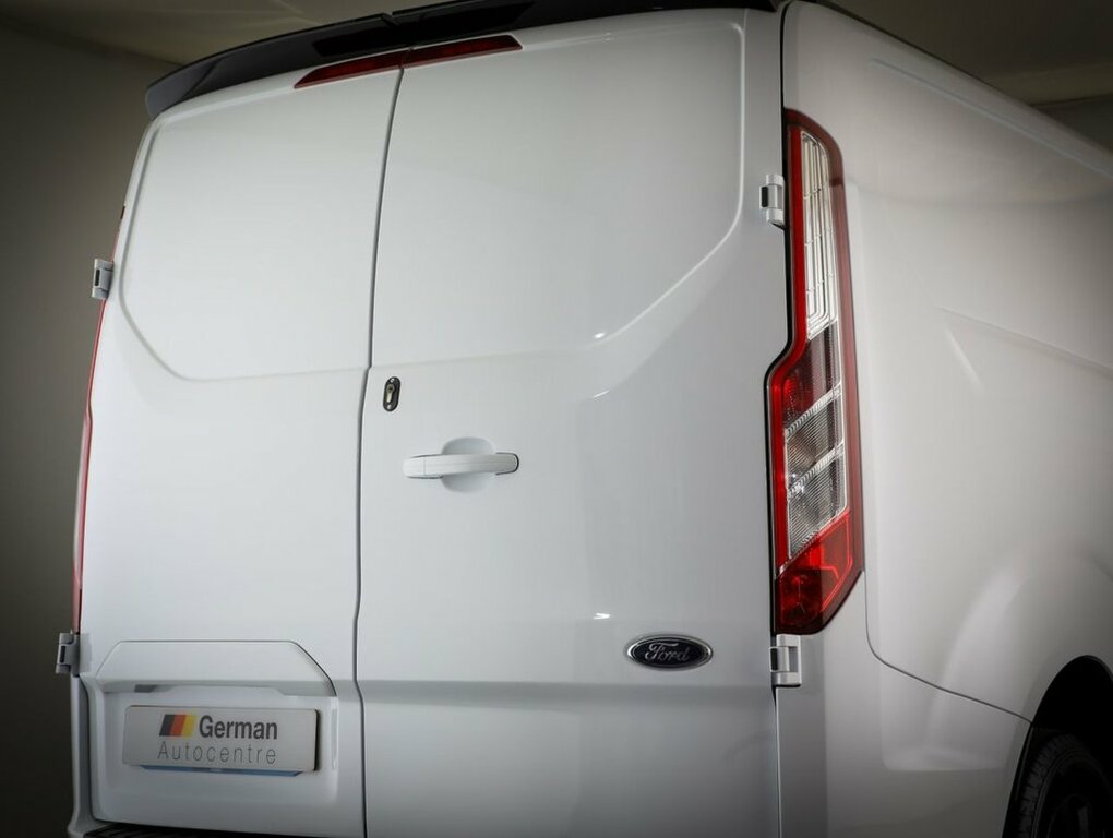 Ford Transit Custom 2L Limited White #2