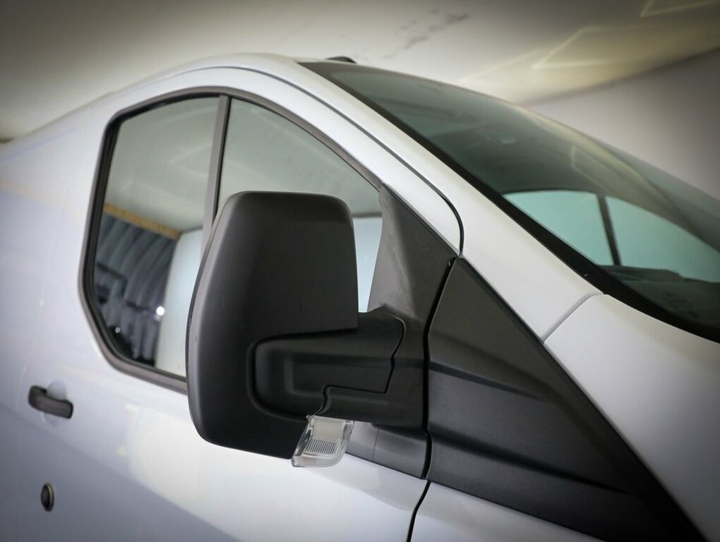 Ford Transit Custom 2L Leader White #6
