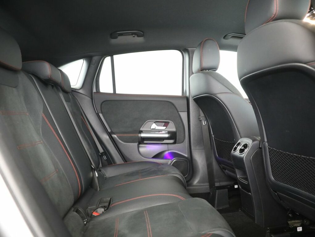 Mercedes-Benz GLA Class 200 Sport Executive Blue #29