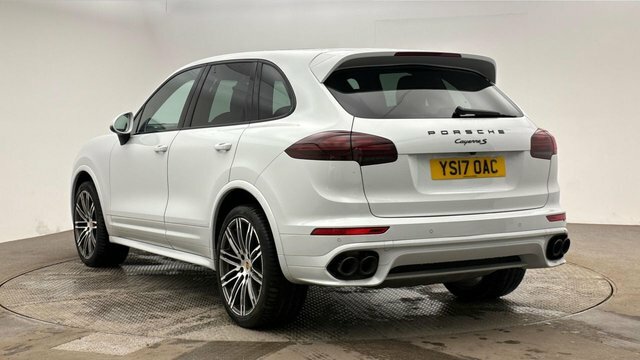 Porsche Cayenne 4.2 Td V8 S White #2