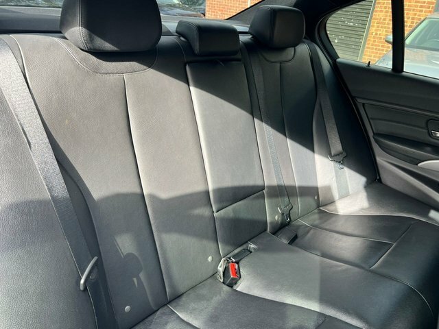 BMW 3 Series 320I Se Touring White #14