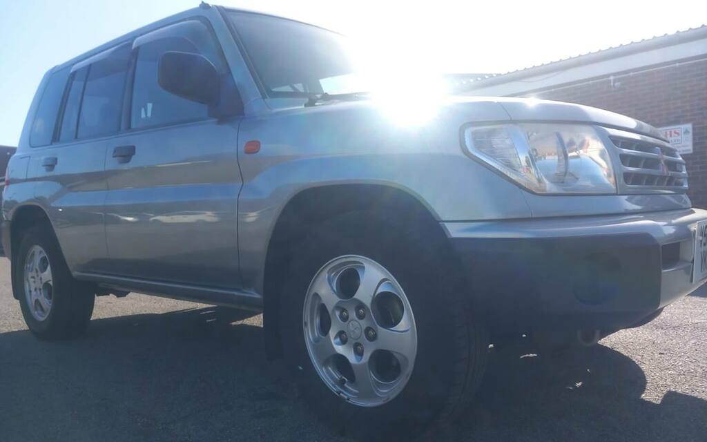 Mitsubishi Shogun 1.8 Only 31,000 Miles 31K Silver #3