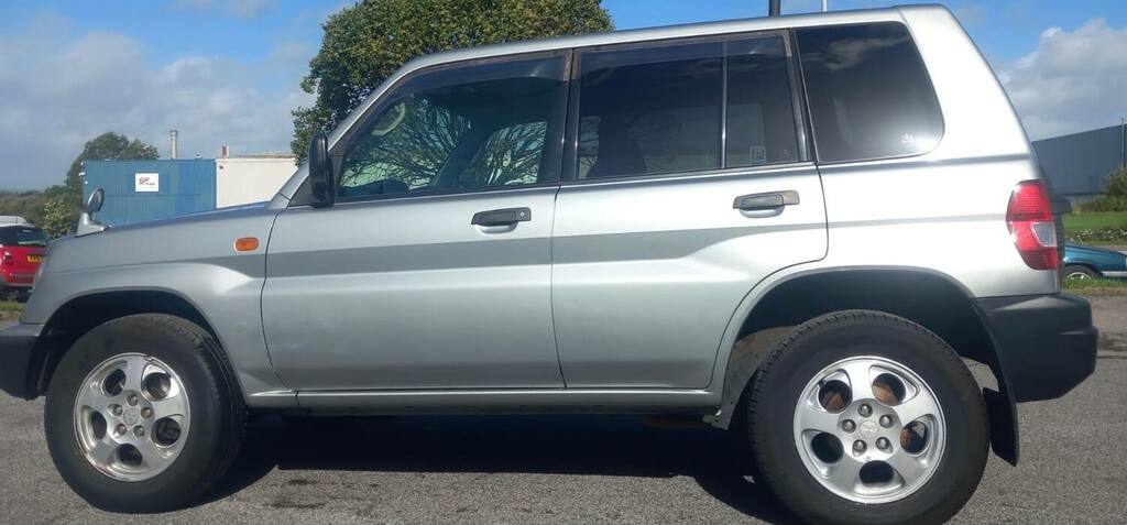Mitsubishi Shogun 1.8 Only 31,000 Miles 31K Silver #4