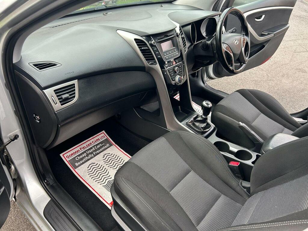 Hyundai I30 1.6 Active Tourer Euro 5 Silver #4