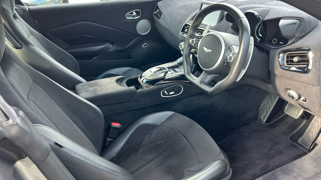 Aston Martin Vantage 4.0L V8 Coupe Silver #3