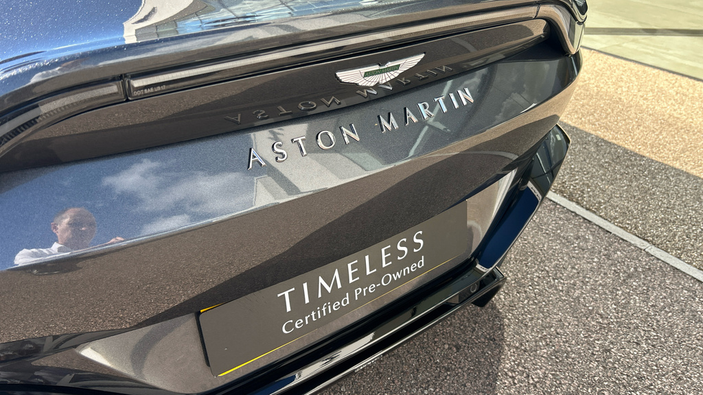 Aston Martin Vantage Vantage F1 Edition V8 Green #25